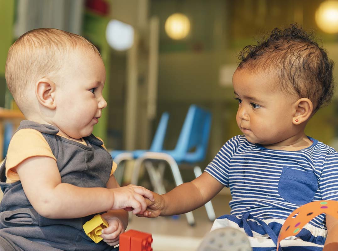 kids-sharing.23664cc6906d4d4ea2cd.jpg