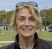 Anne_Davenport.723535da347bc37be15c.png